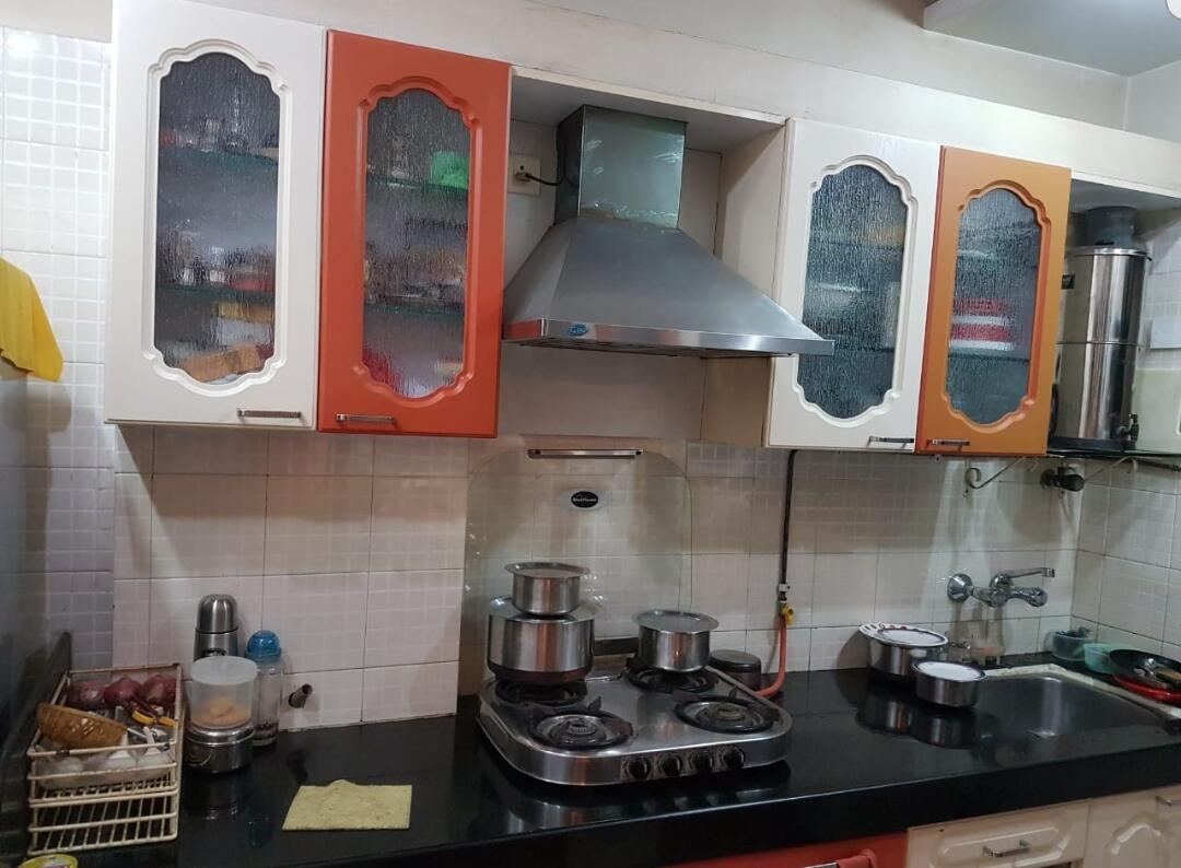 1 BHK Semi Furnished in Bunch Berry , Andheri West